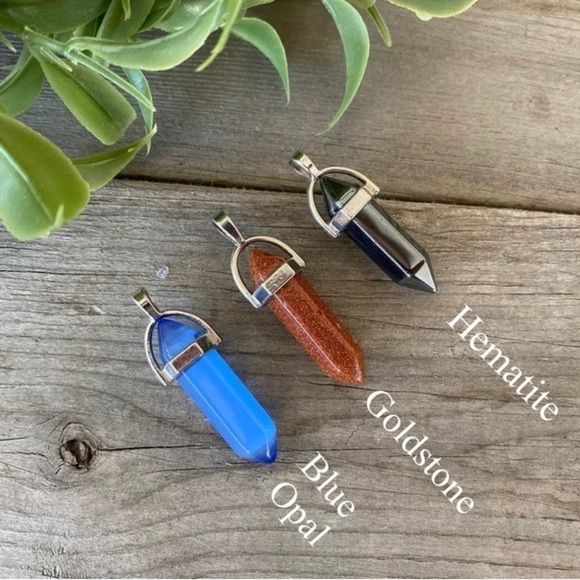 DOUBLE Point Crystal Pendants + Black Cord Necklace - Picture 4 of 4